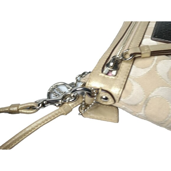 Coach Poppy Tan,~Silver Signature Large Wristlet Small Purse - Picture 6 of 9